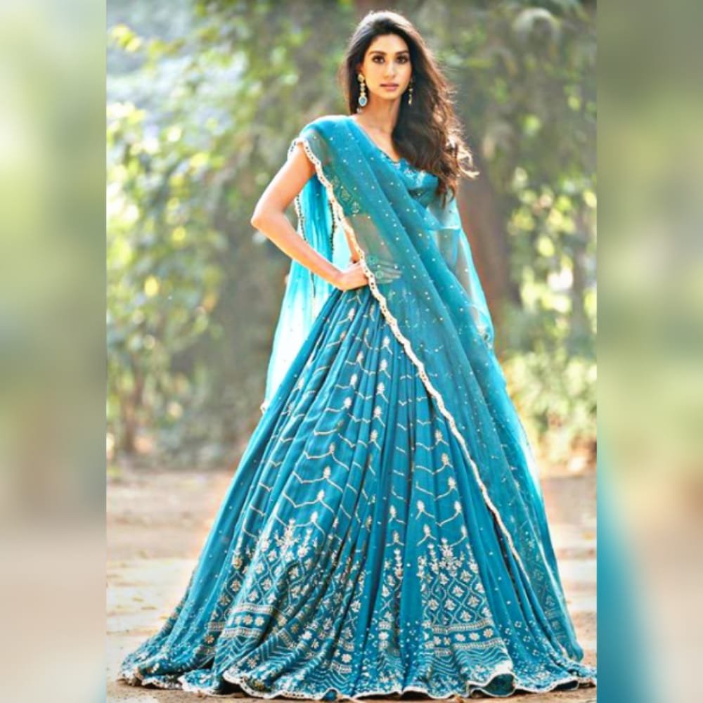 पालोमा ढिल्लों poonam Dhillon daughter 